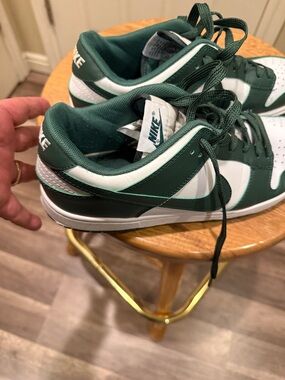Nike Men’s Low-Top Sneakers - Green & White